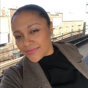 Meet your Posher, Elena