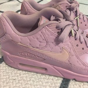 Nike Shoes - NIKE AIR MAX PARIS SZ 9 RARE Nike Shoes - NIKE AIR MAX PARIS SZ 9 RARE