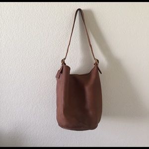COACH LEATHER BUCKET PURSE