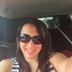 Meet your Posher, Brooke