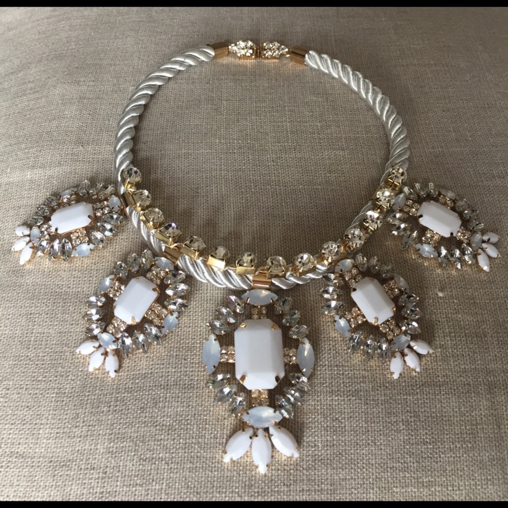 AKIRA White Rope Statement Necklace