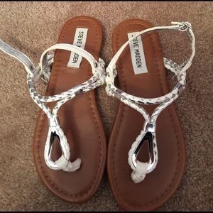 Size 2 Steve Madden Sandals