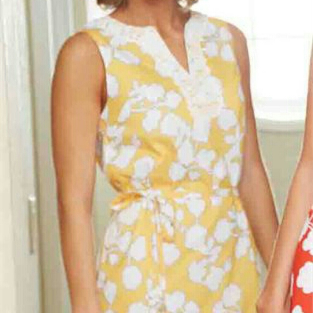 🆕Yellow Blossom Crochet Dress🌞