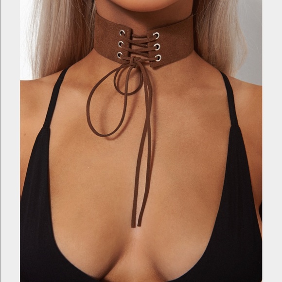 Brown Lace Up Choker - Picture 4 of 5