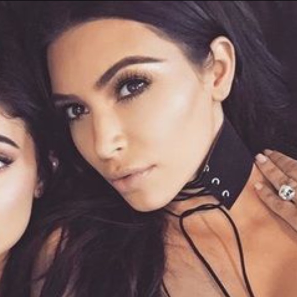 Brown Lace Up Choker - Picture 2 of 5