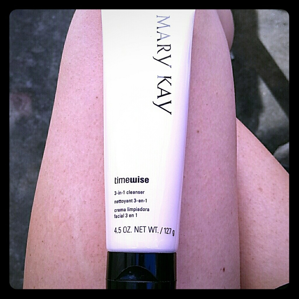 3in 1 Mary Kay facial cleanser