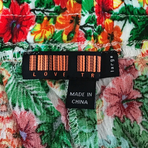 Love Tree Shorts Floral Green Yellow Red Scalloped - Picture 5 of 5