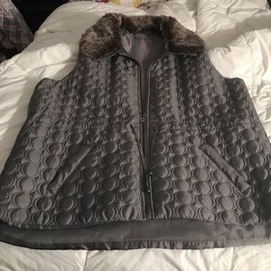 Grey Vest w/ Faux Fur Removable Collar -- Size 2X