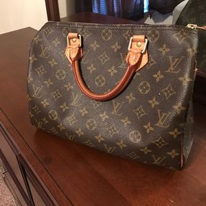 Louis Vuitton Speedy