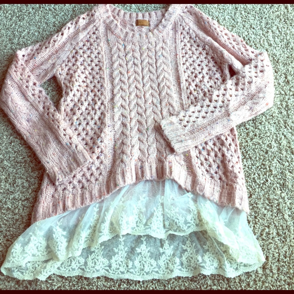 Cable Knit-Funfetti Sweater-Hi/Low Hem