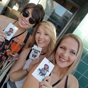 Meet your Posher, Lauren