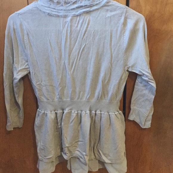 Last chance! Ruffle Cardigan - Picture 2 of 3