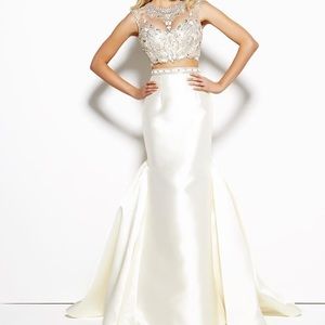 Mac Duggal White 2- Piece Formal Gown