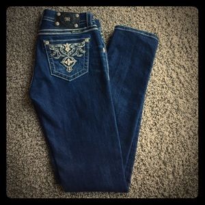 Miss-Me Easy Fit Skinny Jeans