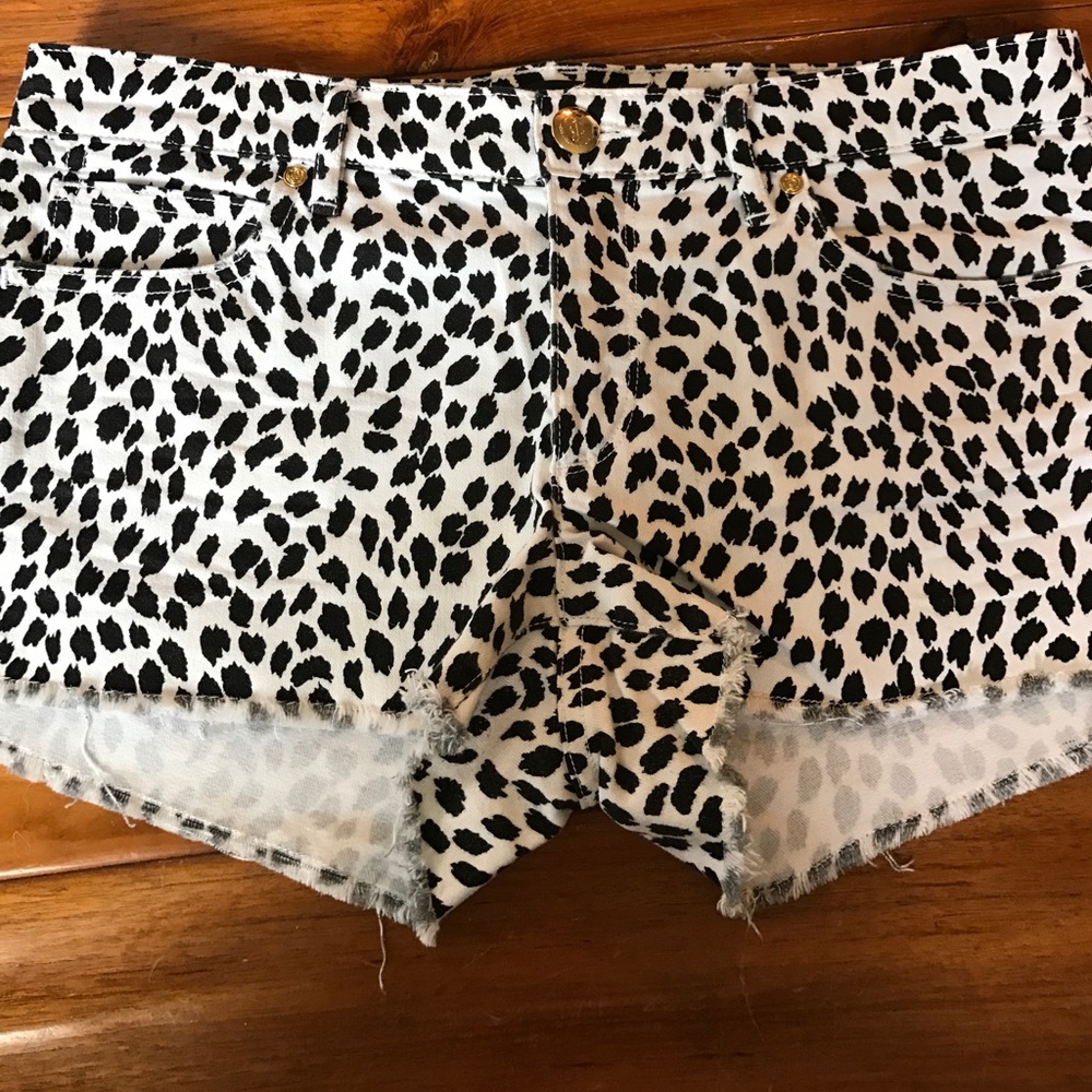 Juicy Couture size 28
