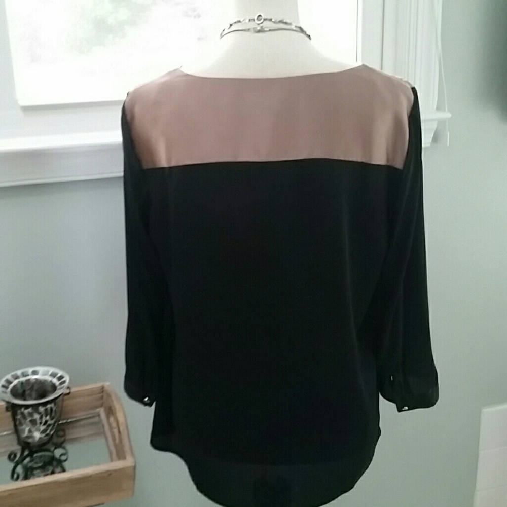 Beautiful Color Block Blouse - Picture 5 of 6