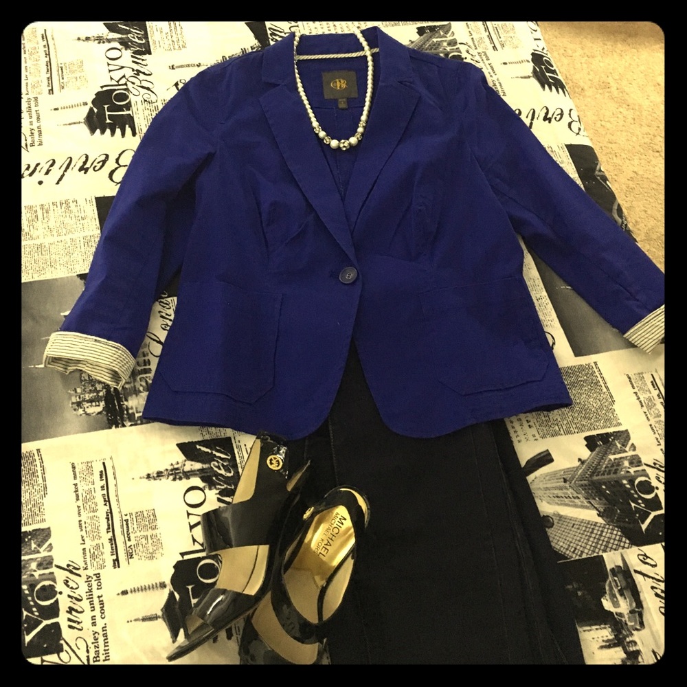 ✨ IT'S GOTTA GO! ✨ Blue OBR blazer