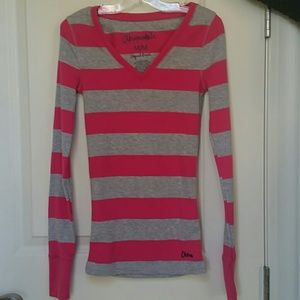 Aeropostale medium long sleeve shirt.