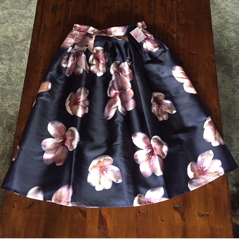 Chicwish Navy Flared Skirt