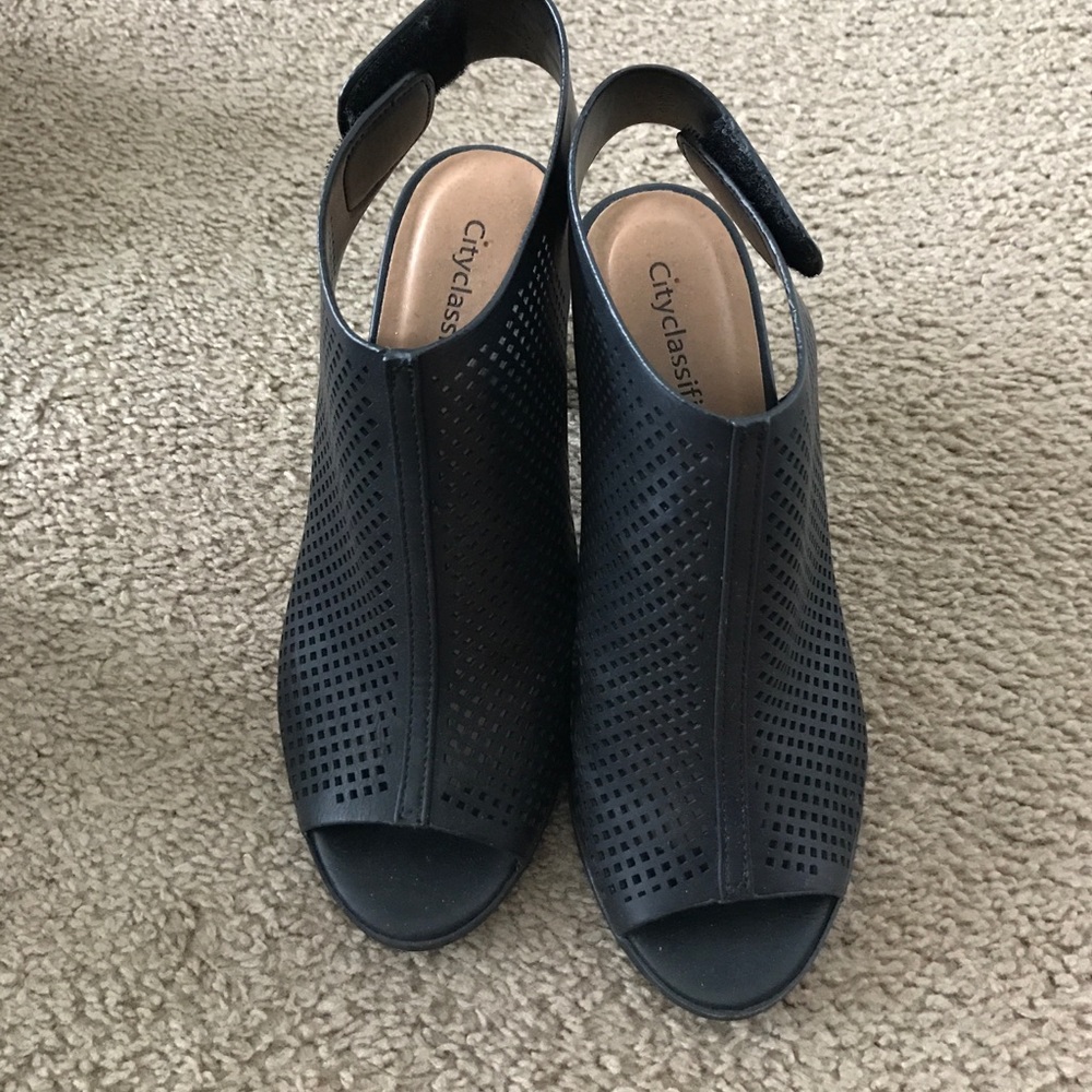 Peep toe ankle boots
