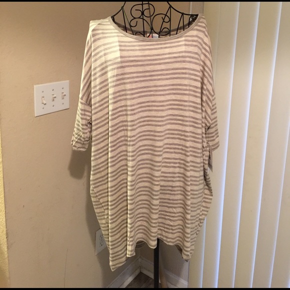 Nwt lularoe Irma large - Picture 1 of 3