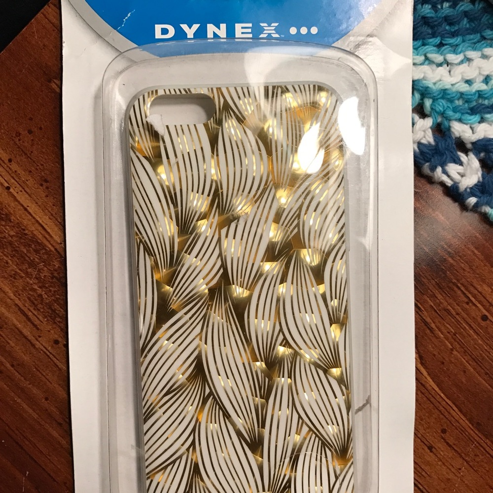 Dynex Iphone 6 case 📱