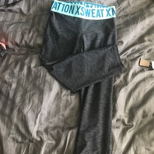 H&M workout capris