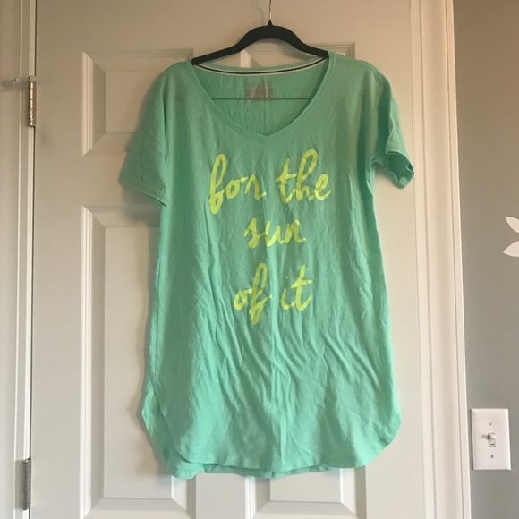Victoria's Secret tee - Picture 1 of 3