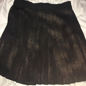 Pleated skirt