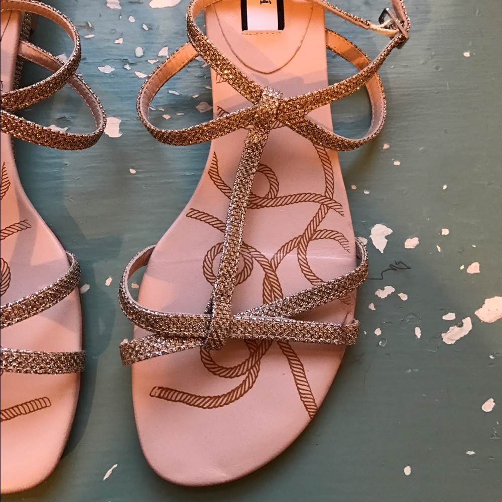 Lucy Choi London gold sandals. Never before worn - Picture 2 of 3