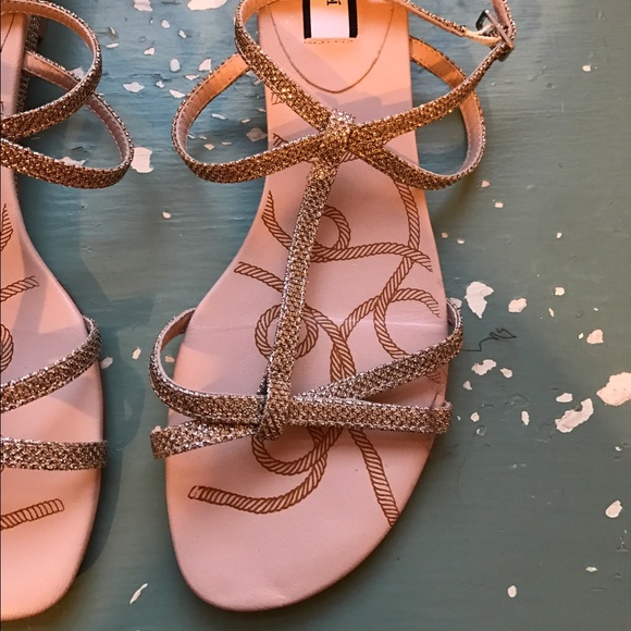 Lucy Choi London gold sandals. Never before worn - Picture 2 of 3