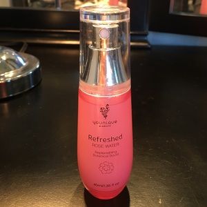 Younique- Refreshed Rose Water- Like New
