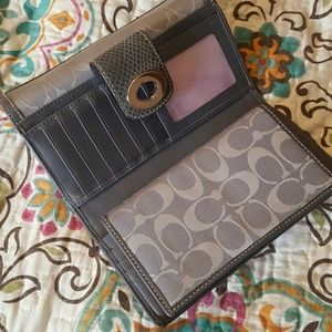 Coach wallet