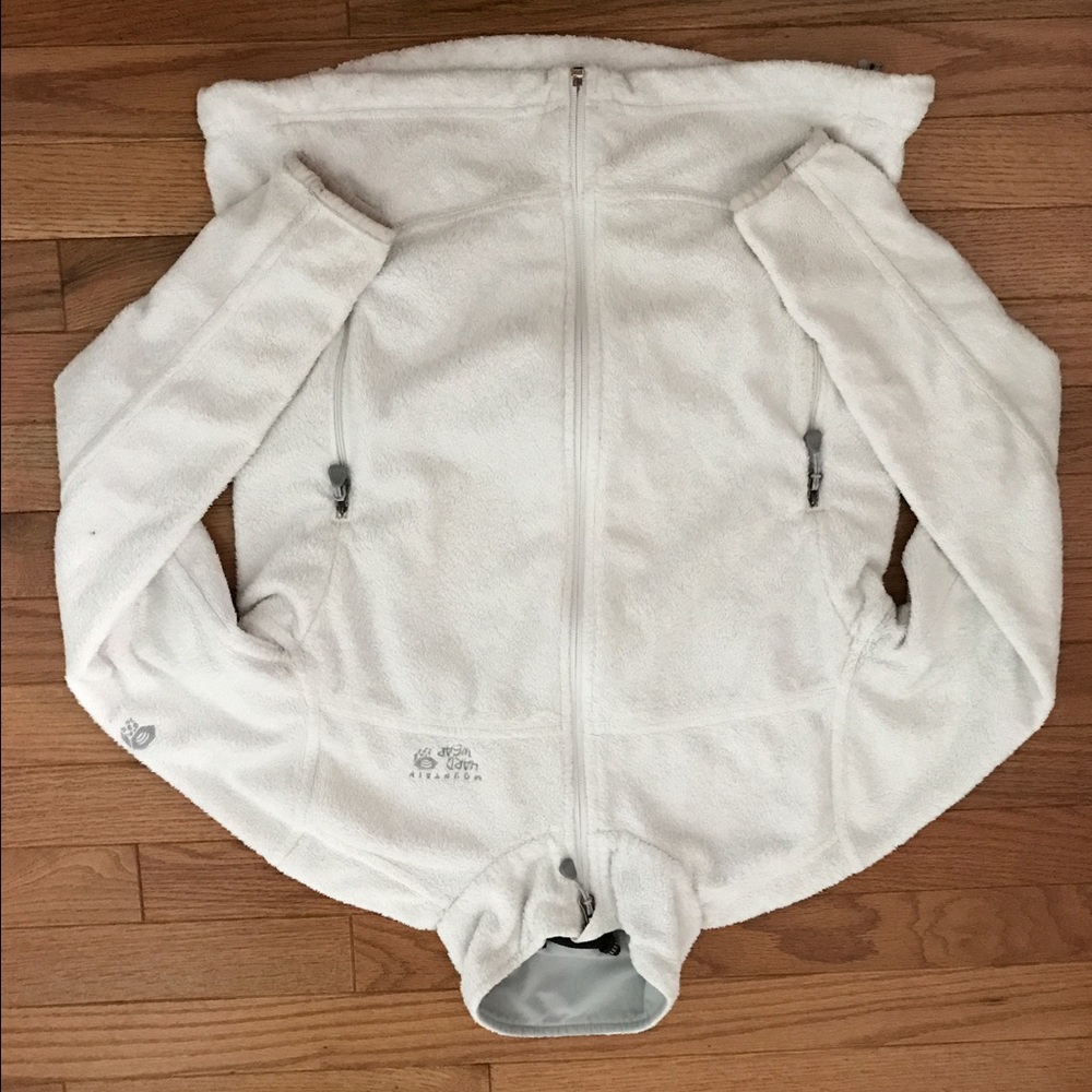 Mountain hard wear  size small