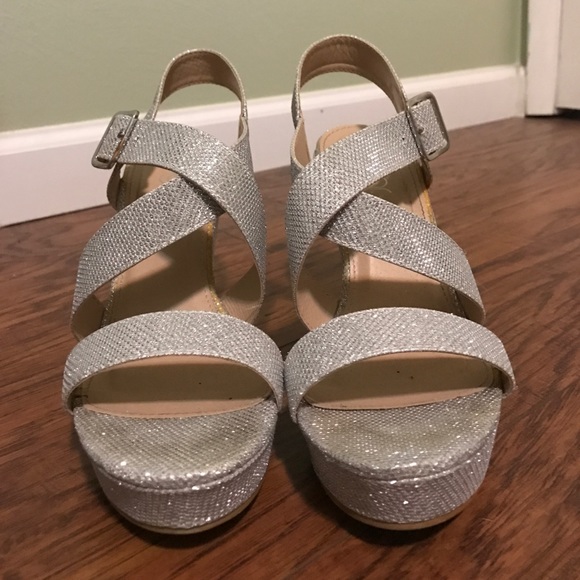 Shoes - Picture 2 of 5