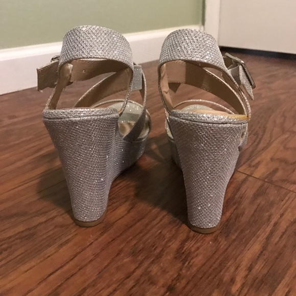 Shoes - Picture 3 of 5