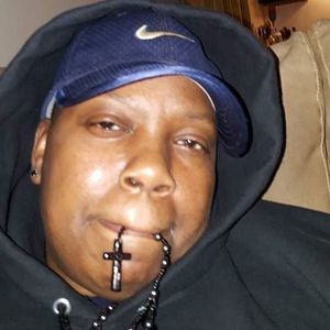 Meet your Posher, Loretta