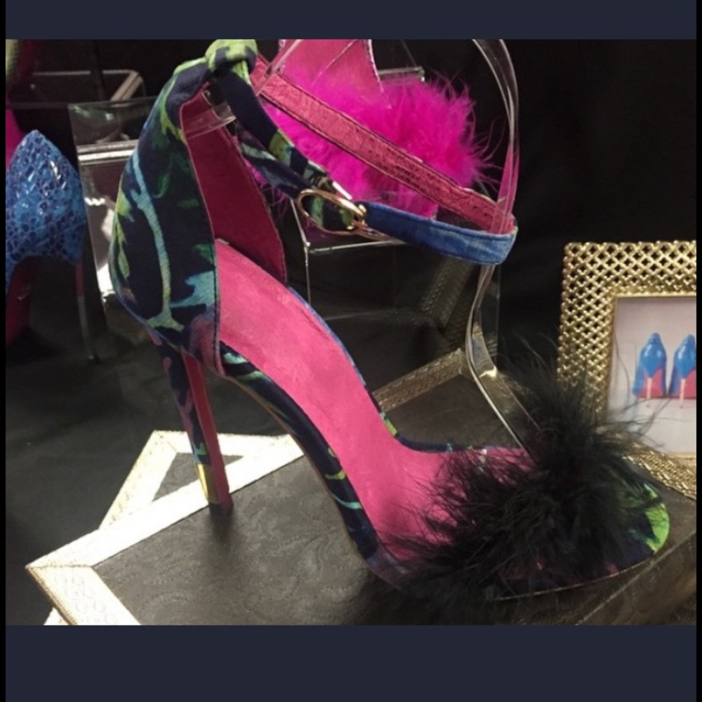 Printed barely there sandal with black faux fur