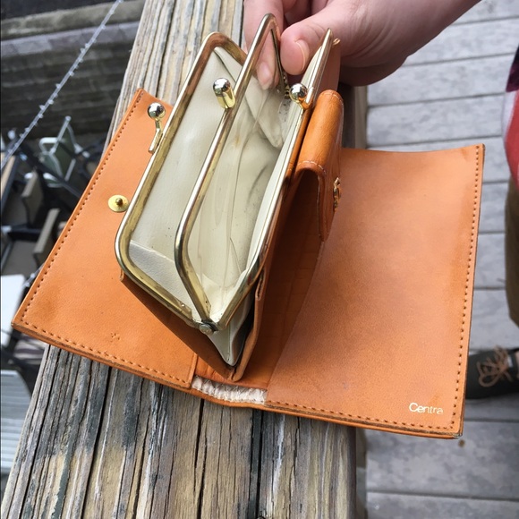 ✨Vintage Leather Wallet ✨ - Picture 3 of 6