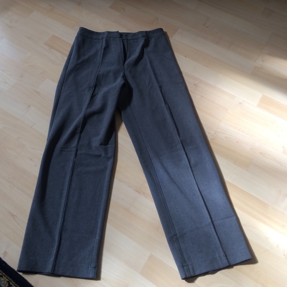 Gray pantsuit. Used but in great condition. Size 6