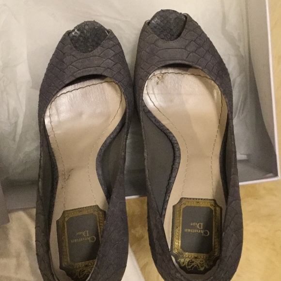 Peep toe platform pump - Picture 4 of 4