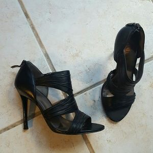 Guess heels size 5.5