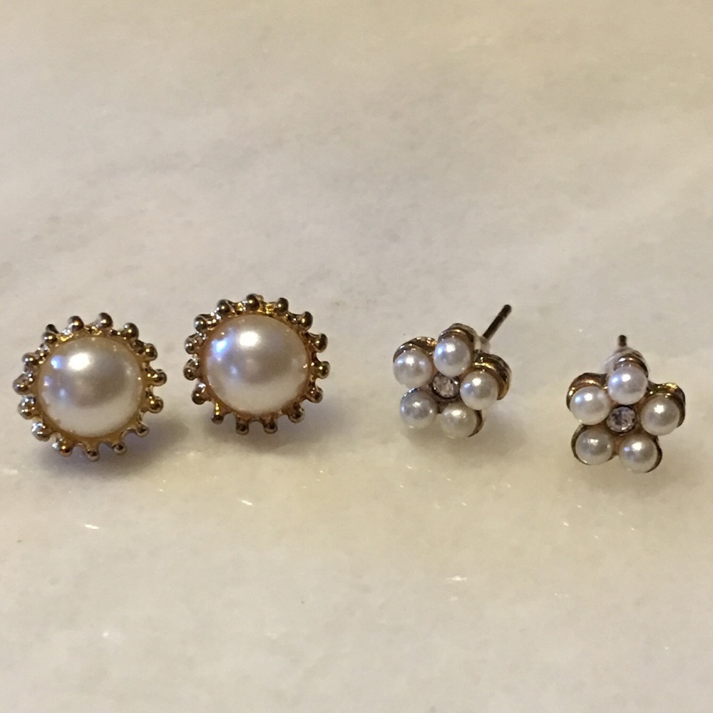 2 pair fashion earrings