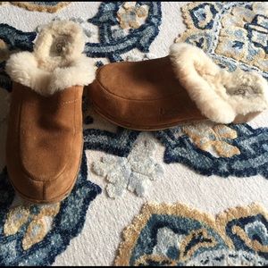 Ugg brown clogs