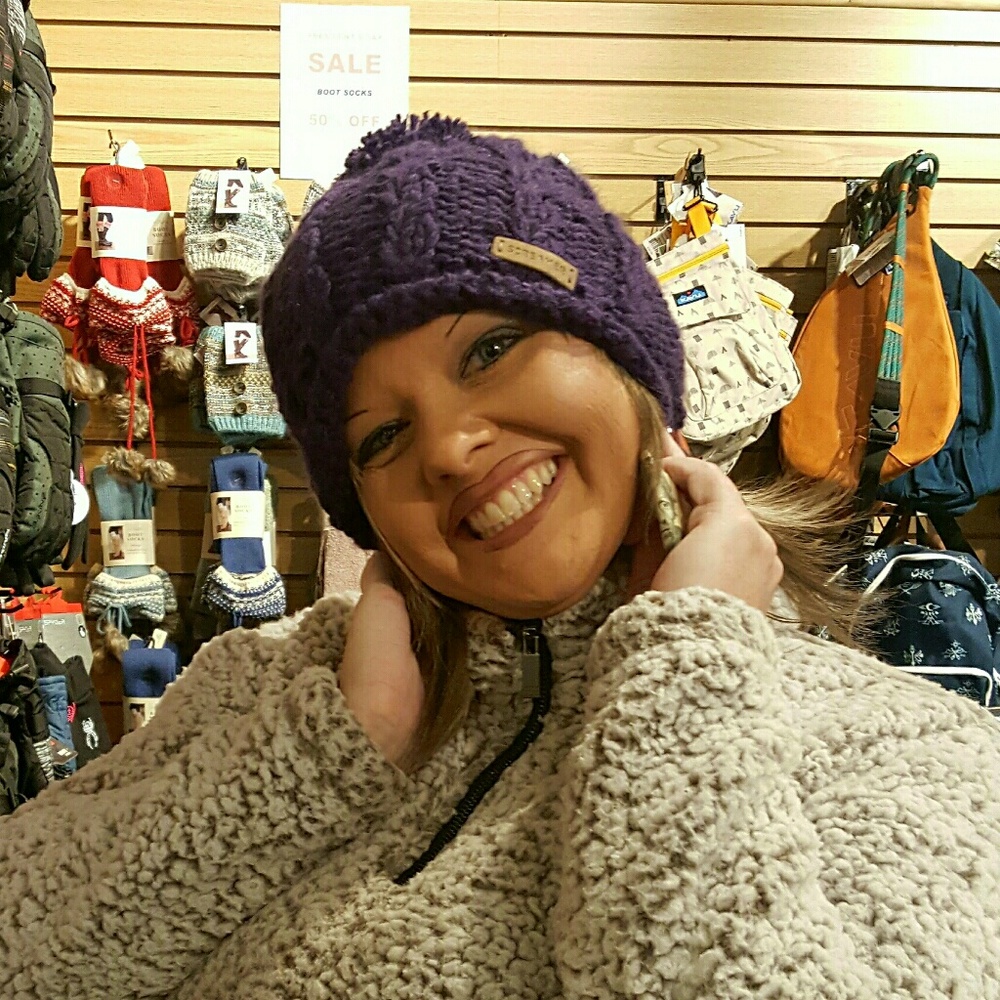 Meet your Posher, Angie