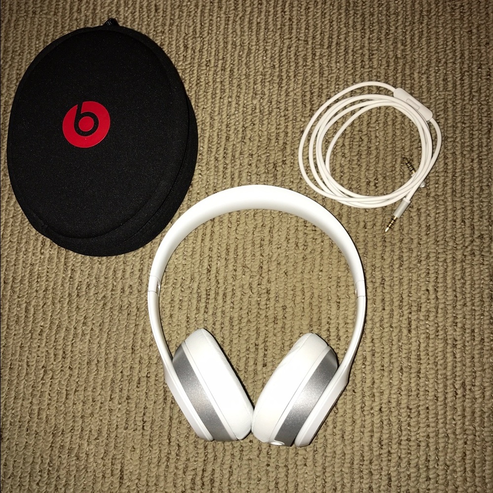 Beats Solo 2.0 (wired)