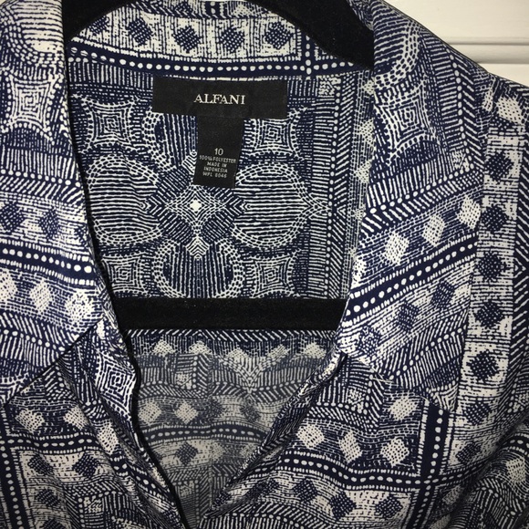 Pattern dress - Picture 3 of 3