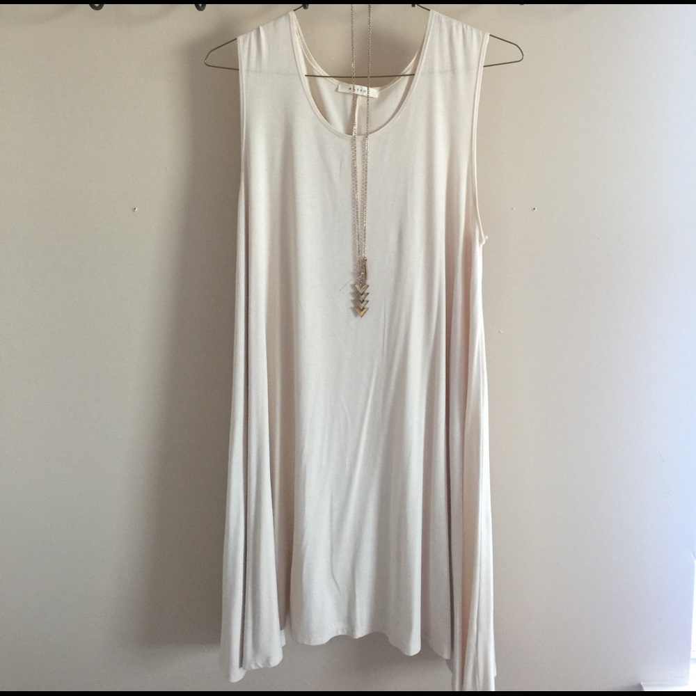 NWOT Tan Flowy Dress