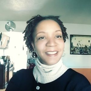 Meet your Posher, Ronessa