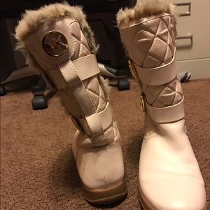 Winter boots